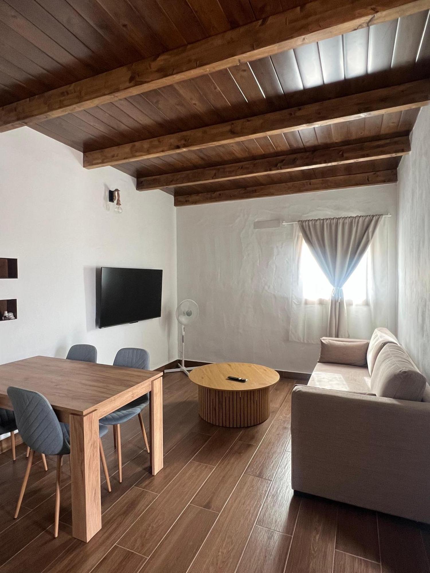 Apartamentos Violante Туйнехе Экстерьер фото